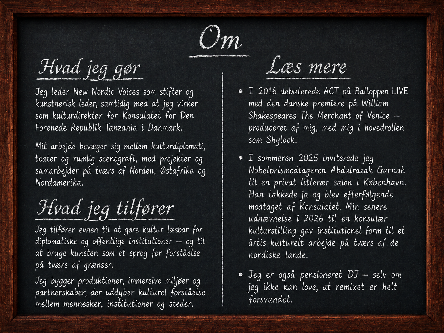 Dansk Om-tavle med håndskrevne afsnit: Hvad jeg gør, Hvad jeg tilfører og Læs mere.