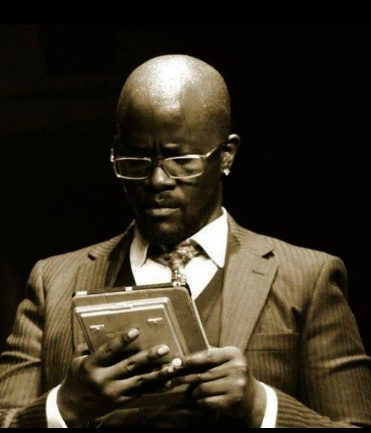 Production still — floor scene